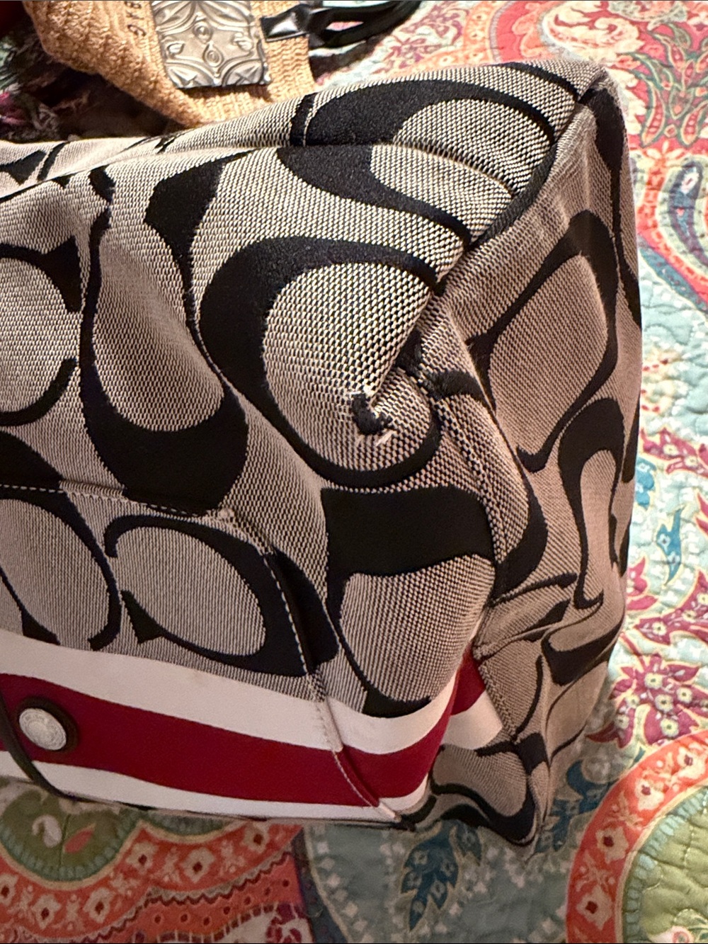 Coach Signature Canvas Shoulder Bag in Black, Cream and Red - Picture 4 of 5